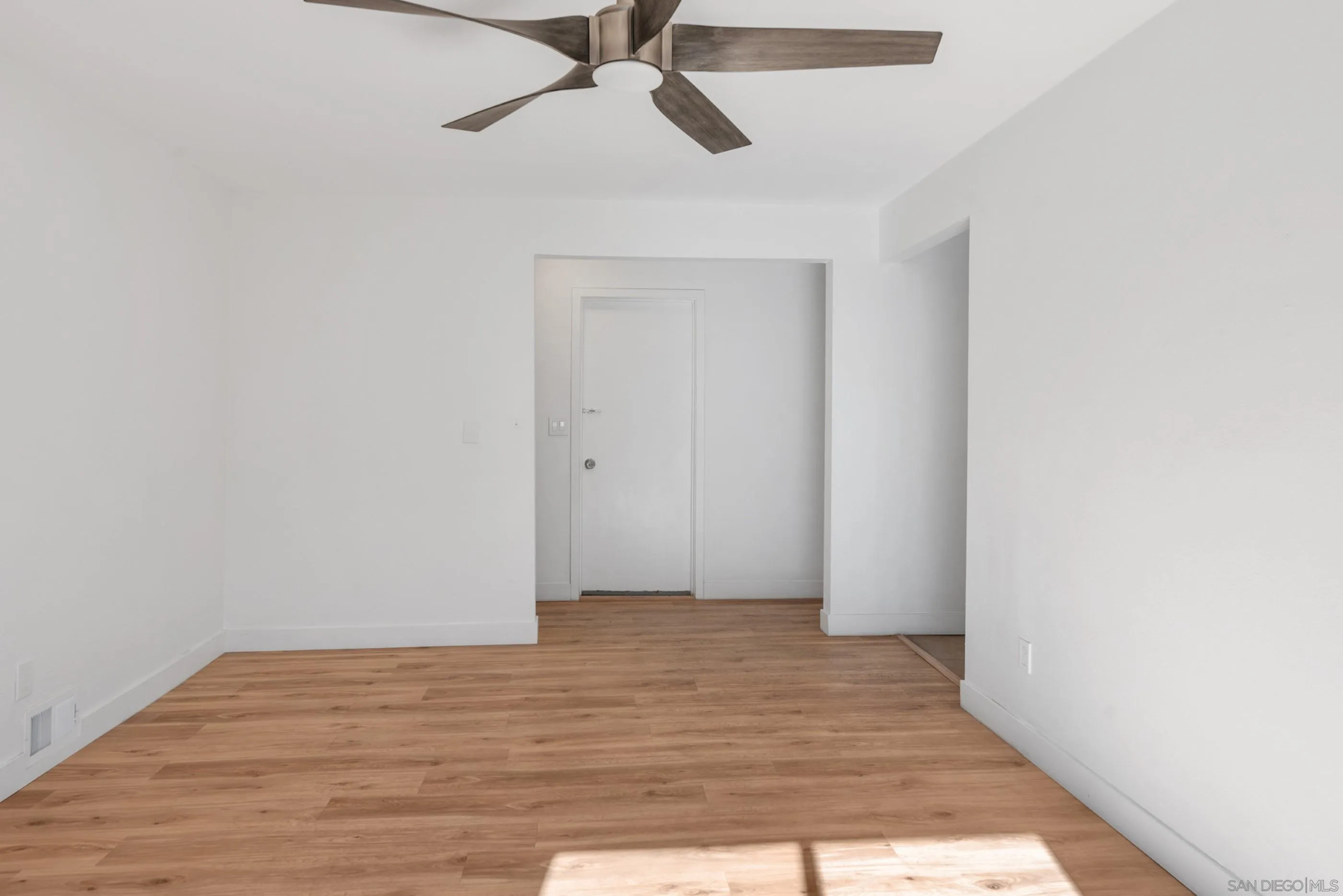 628 Paraiso Avenue Spring Valley, CA 91977 - Photo 12 of 38 a view of an empty room