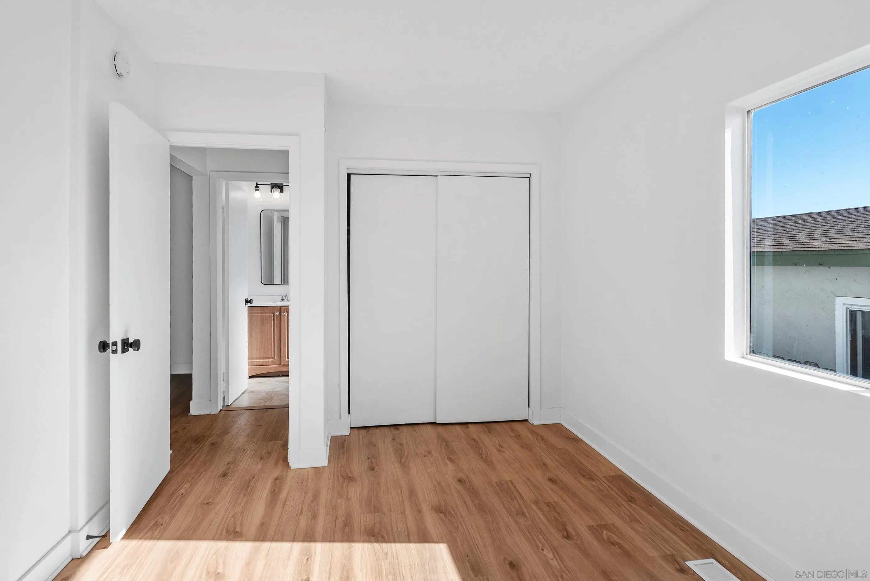 628 Paraiso Avenue Spring Valley, CA 91977 - Photo 14 of 38 wooden floor in an empty room