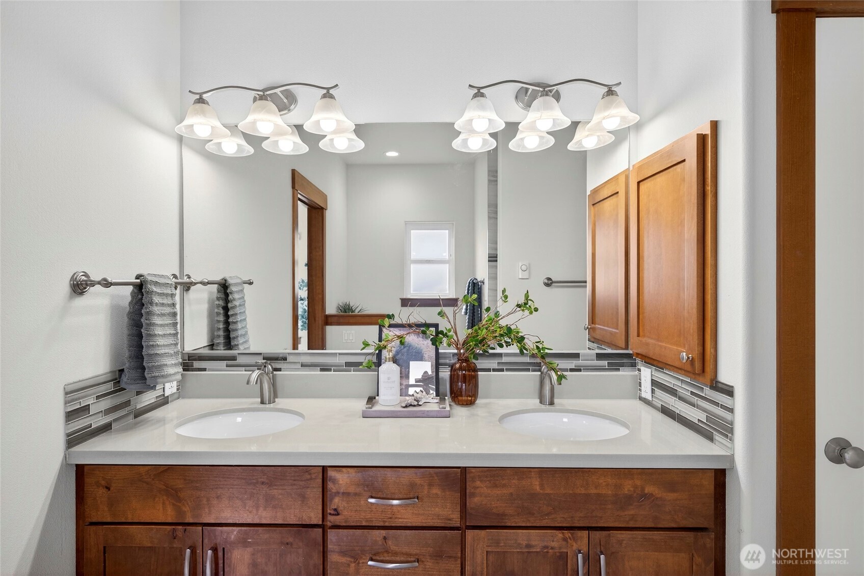 1806 40th Court Anacortes, WA 98221 - Photo 20 of 40
