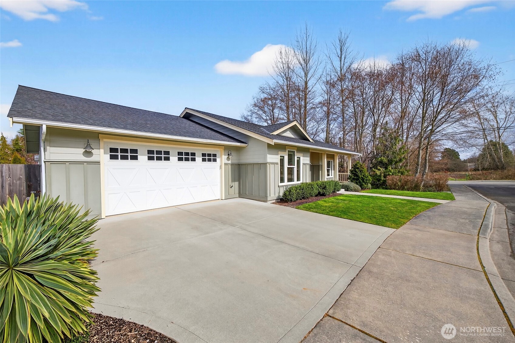 1806 40th Court Anacortes, WA 98221 - Photo 2 of 40
