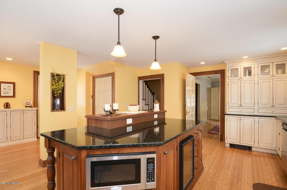 101 Colt Road Pittsfield, MA 01201 - Photo 11 of 36 Microwave in Island