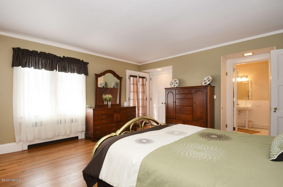 101 Colt Road Pittsfield, MA 01201 - Photo 21 of 36 Master Suite