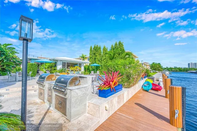 a view of outdoor space yard and patio