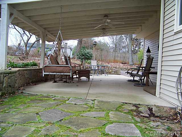 1974 Rink Dam Road Taylorsville, NC 28681 - Photo 6 of 16 Gallery Image 6