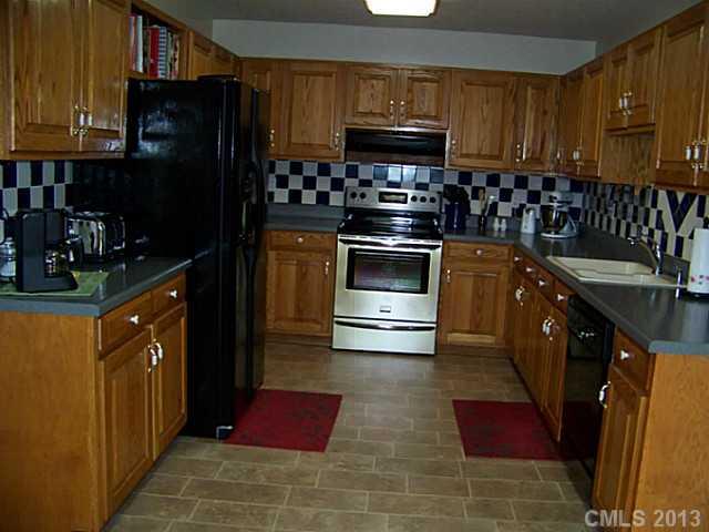 1974 Rink Dam Road Taylorsville, NC 28681 - Photo 9 of 16 Gallery Image 9