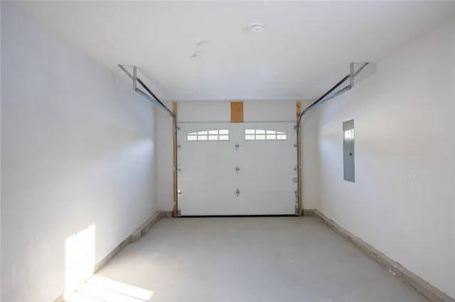 $340,000 | 16 Pine Avenue, Coventry, RI 02816