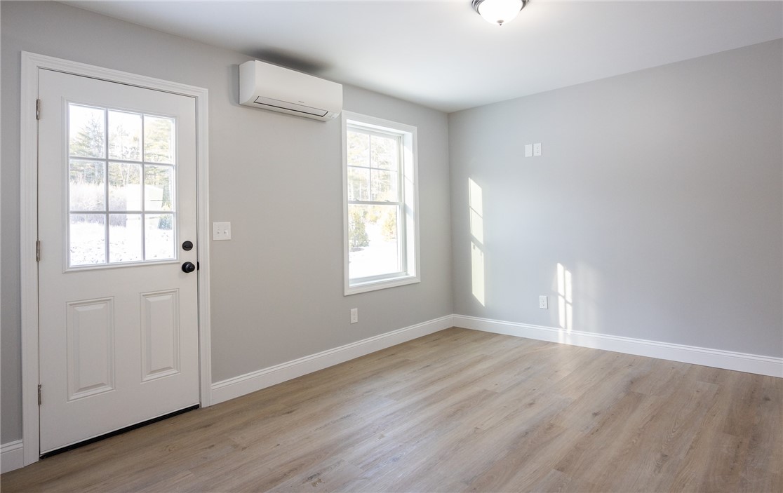 16 Pine Avenue Coventry, RI 02816 - Photo 7 of 21 entry way