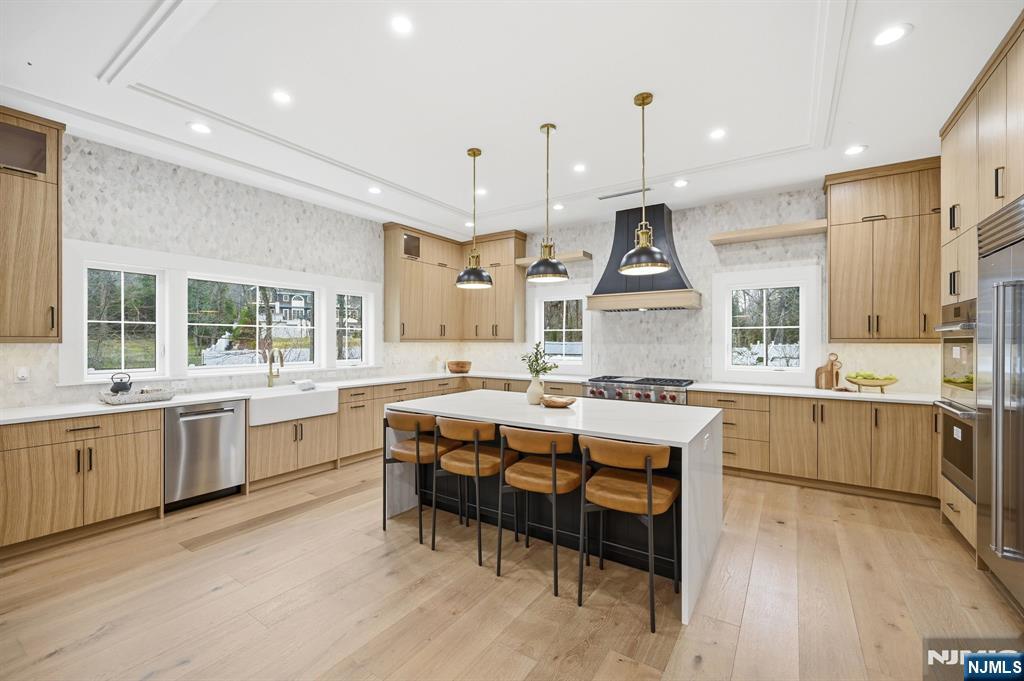 470 White Oak Ridge Road Short Hills, NJ 07078 - Photo 4 of 35