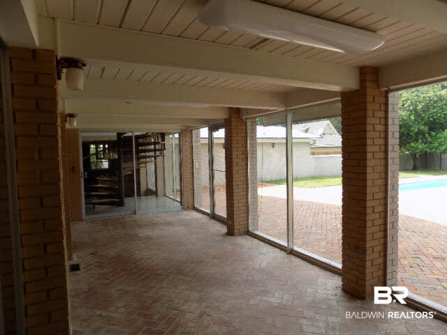 353 Grand Avenue Fairhope, AL 36532 - Photo 22 of 45 Sun room