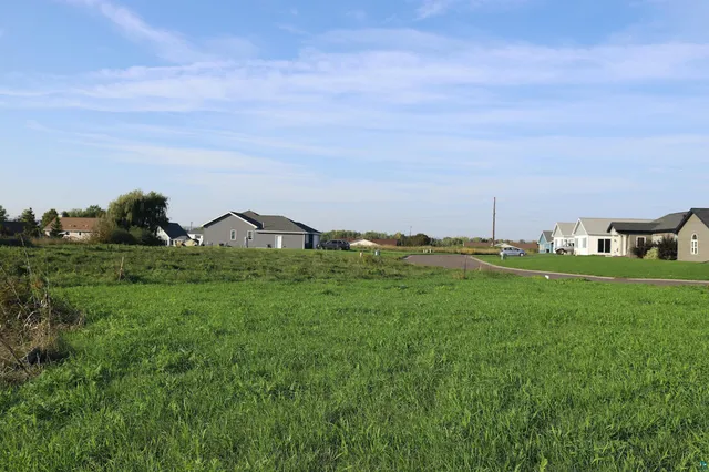 $63,000 | 14 Spartan Cir Drive, Superior, WI 54880