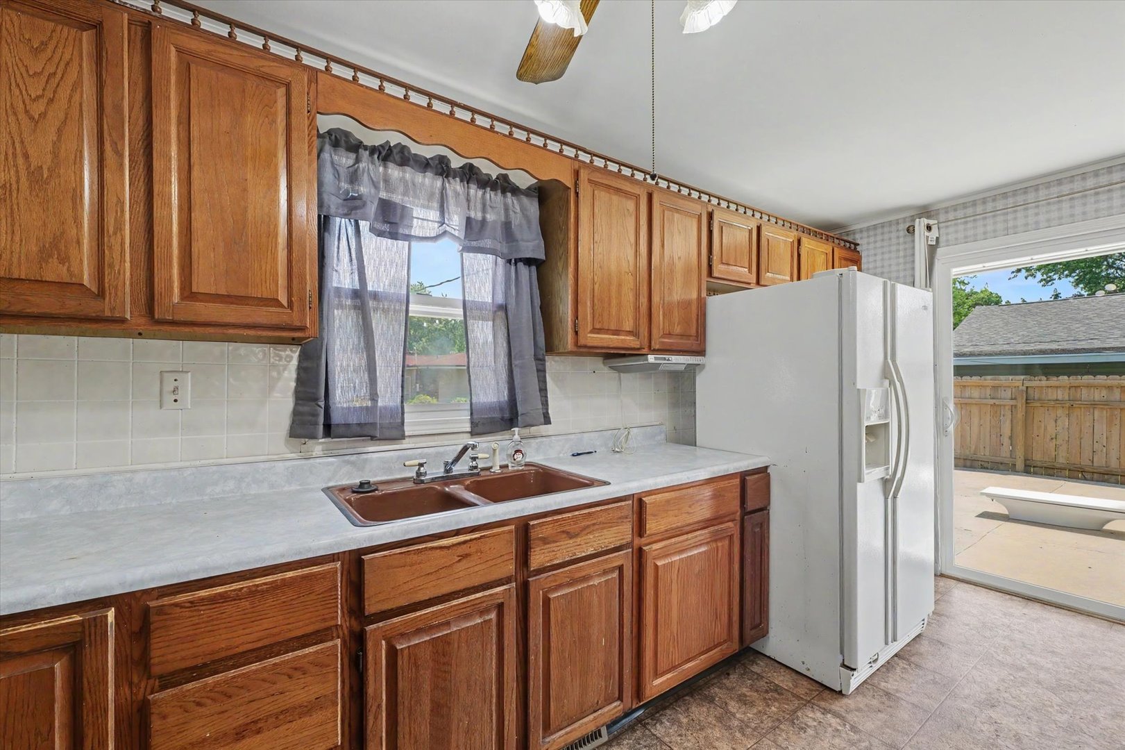 305 1st Street Tolono, IL 61880 - Photo 16 of 29