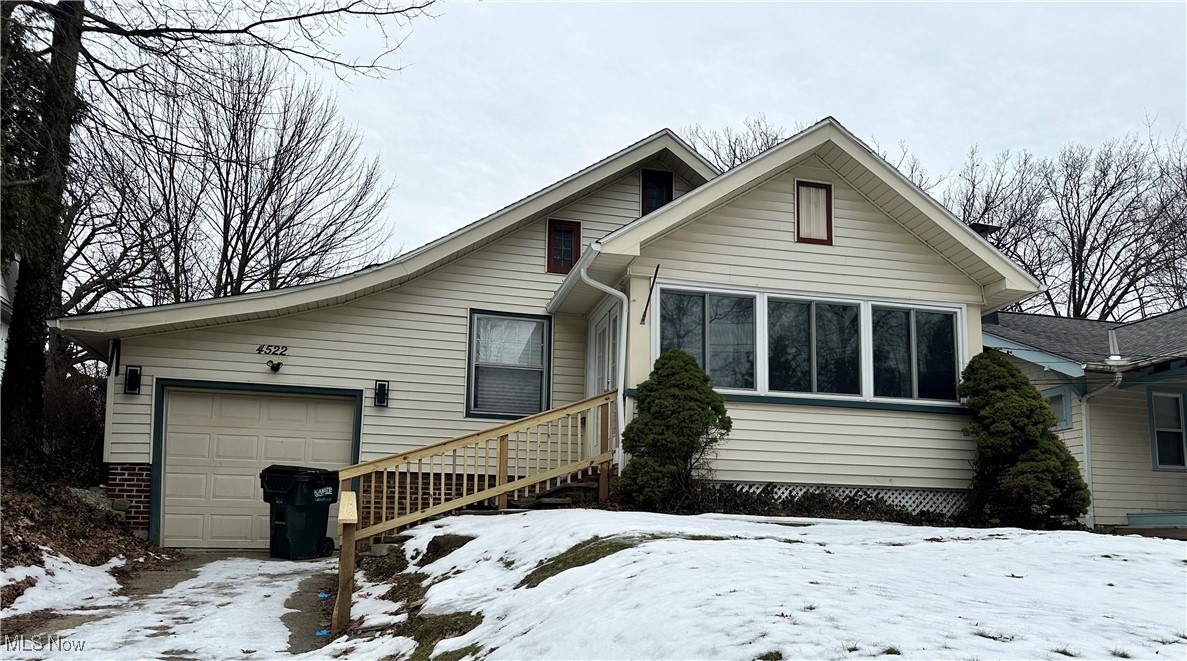 4522 Rainbow Road Cleveland, OH 44121 - Photo 1 of 12