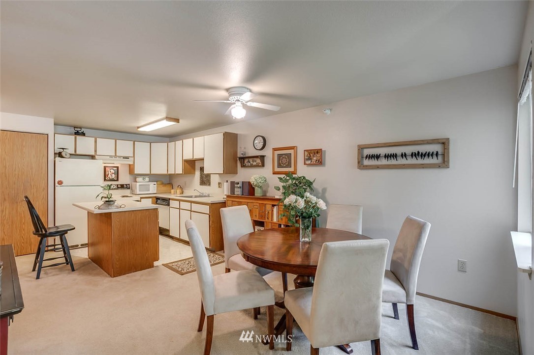 700 Front Street South, Unit D209 Issaquah, WA 98027 - Photo 8 of 23