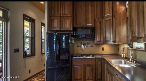 $4,100,000 | 145 Cedar Drive, Clark Fork, ID 83811