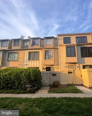 $319,900 | 9226 Chadburn Place, Montgomery Village, MD 20886