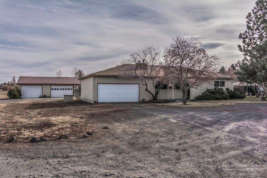 61794 Ward Road Bend, OR 97702 - Photo 1 of 24 Primary Photo