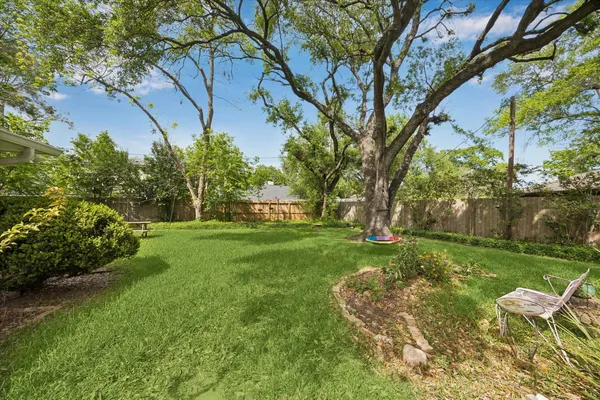 $319,900 | 7802 Bellerive Drive, Houston, TX 77036