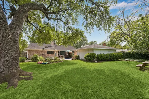 $319,900 | 7802 Bellerive Drive, Houston, TX 77036