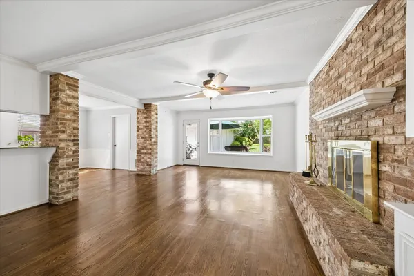 $319,900 | 7802 Bellerive Drive, Houston, TX 77036