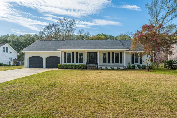 $1,015,500 | 1561 Montclair Street, Charleston, SC 29407
