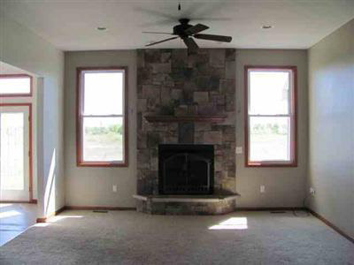 138 North Byron Road Lennon, MI 48449 - Photo 2 of 9 20213655-1.JPG