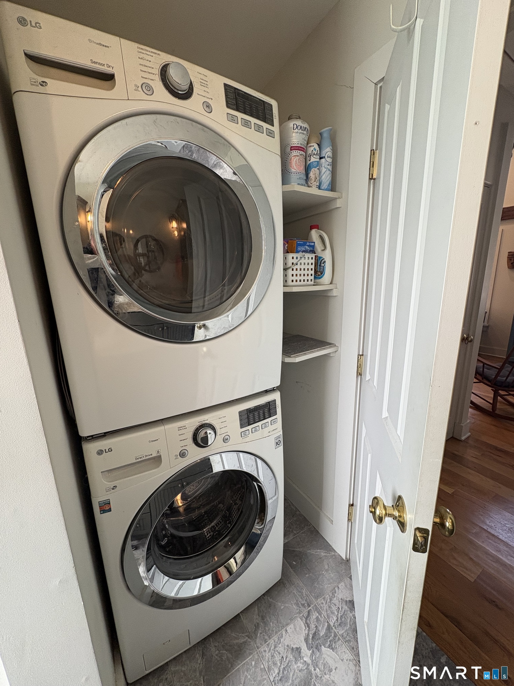 9 Sunset Beach Road, Unit B Branford, CT 06405 - Photo 7 of 16