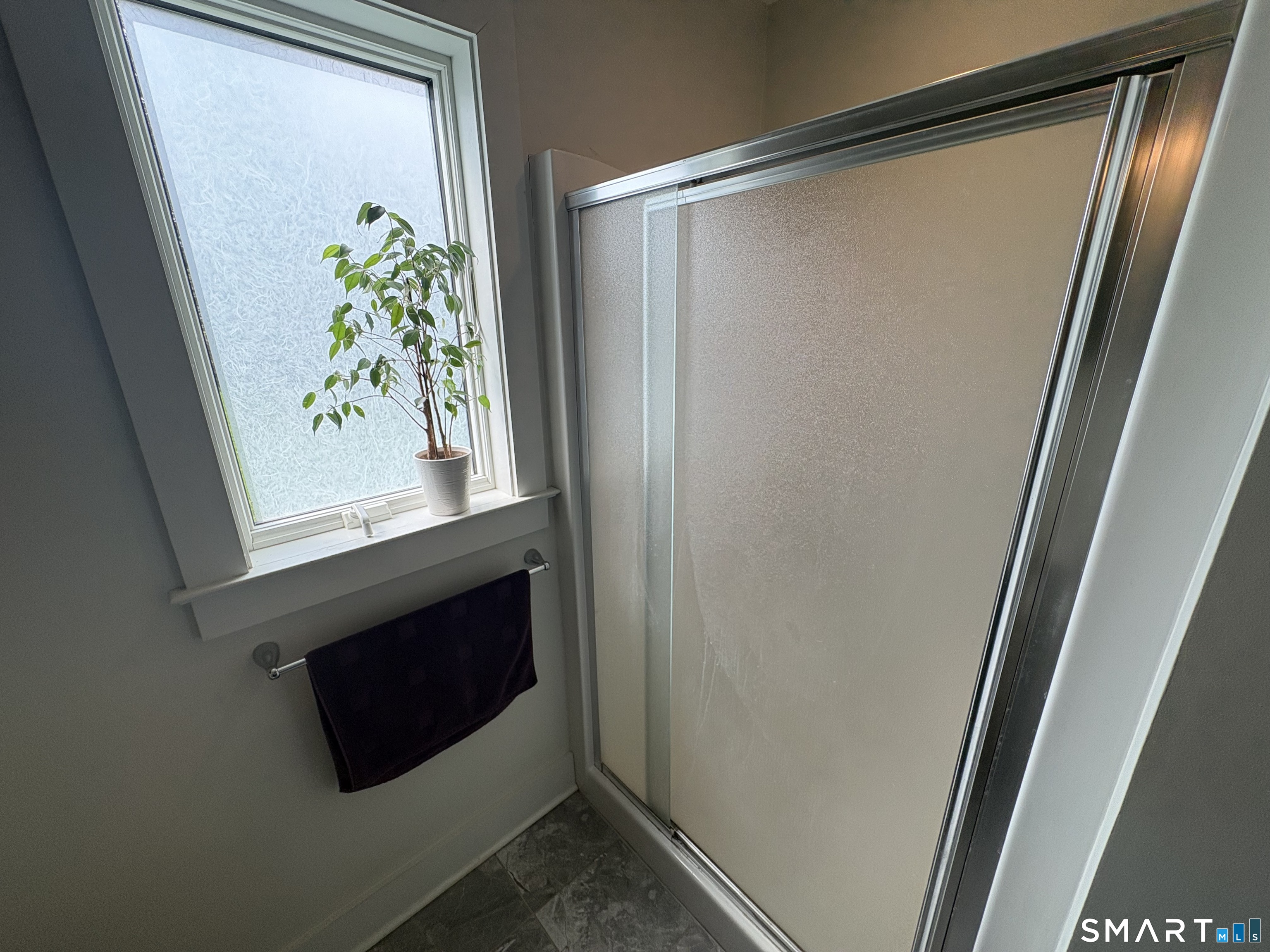 9 Sunset Beach Road, Unit B Branford, CT 06405 - Photo 8 of 16