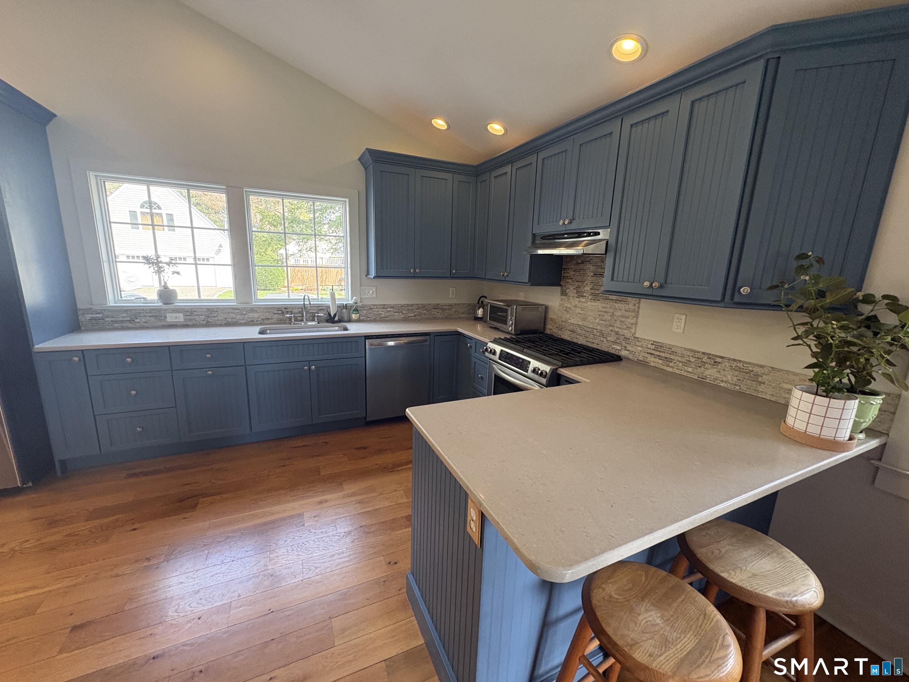 9 Sunset Beach Road, Unit B Branford, CT 06405 - Photo 9 of 16