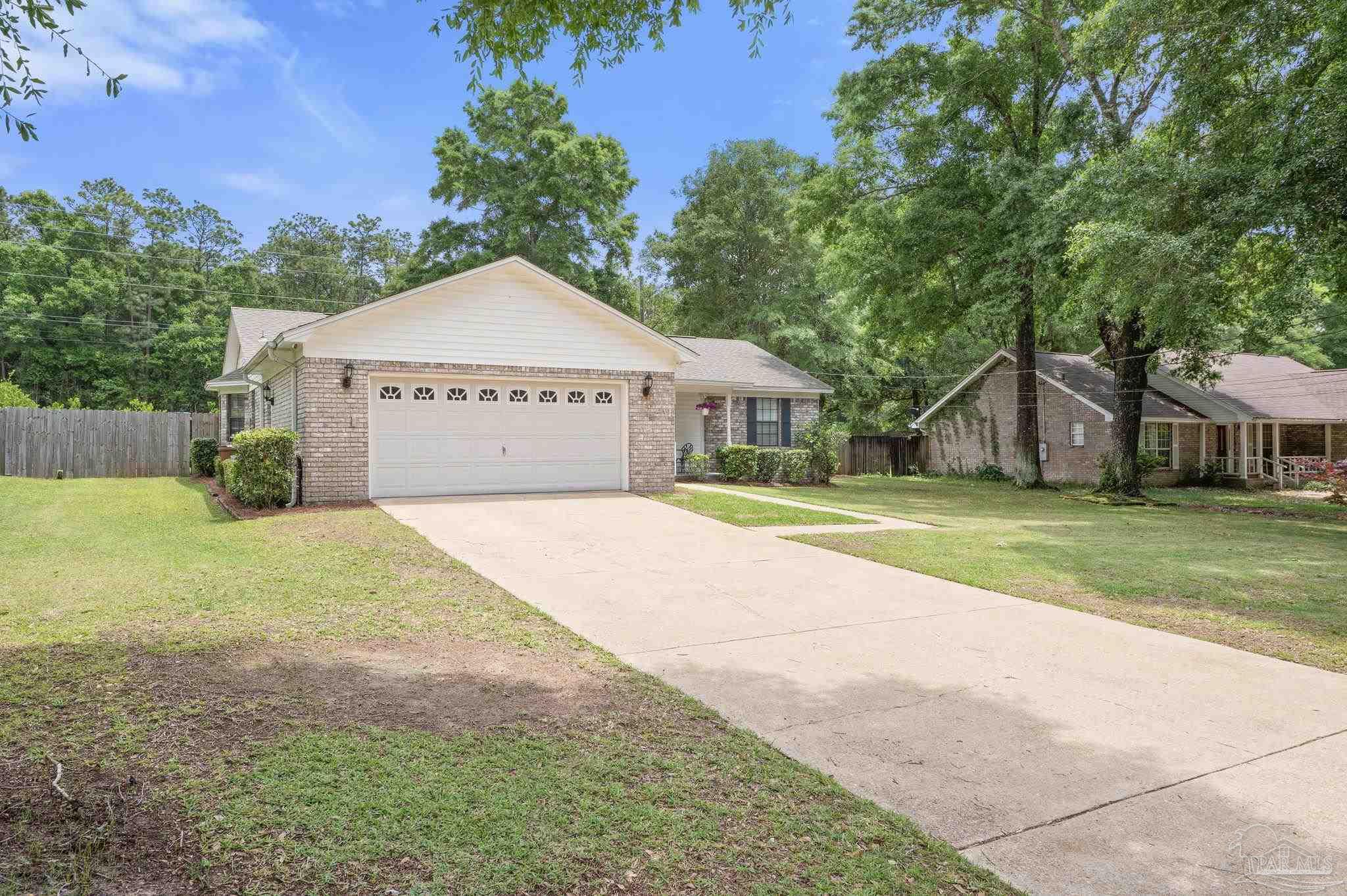 5491 Rowe Trail Pace, FL 32571 - Photo 3 of 27 Gallery Image 3
