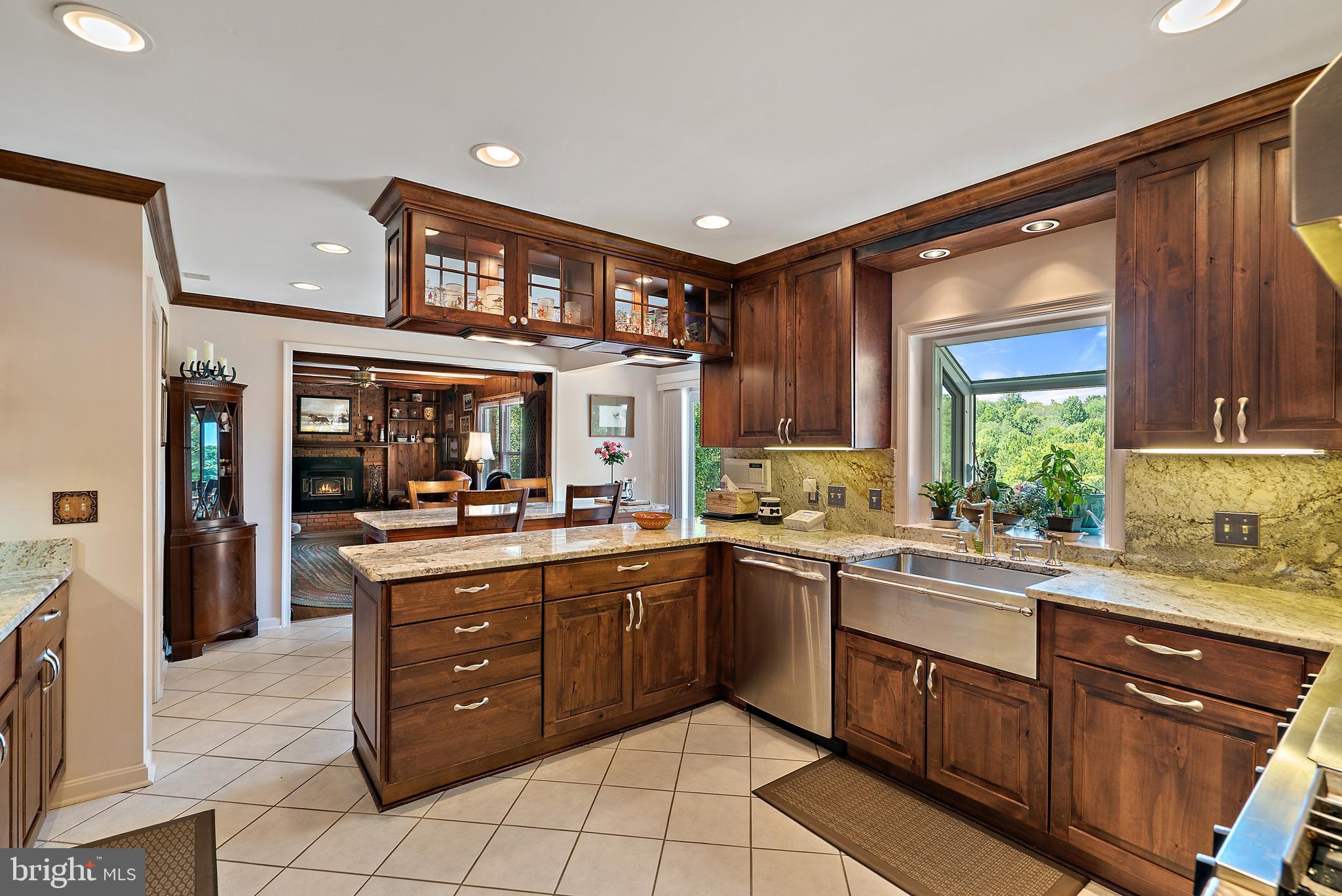 7434 Wilson Road Warrenton, VA 20186 - Photo 6 of 58 Gallery Image 6