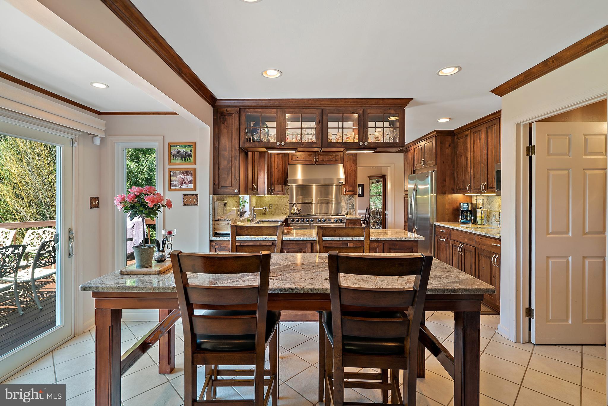 7434 Wilson Road Warrenton, VA 20186 - Photo 10 of 58 Gallery Image 10