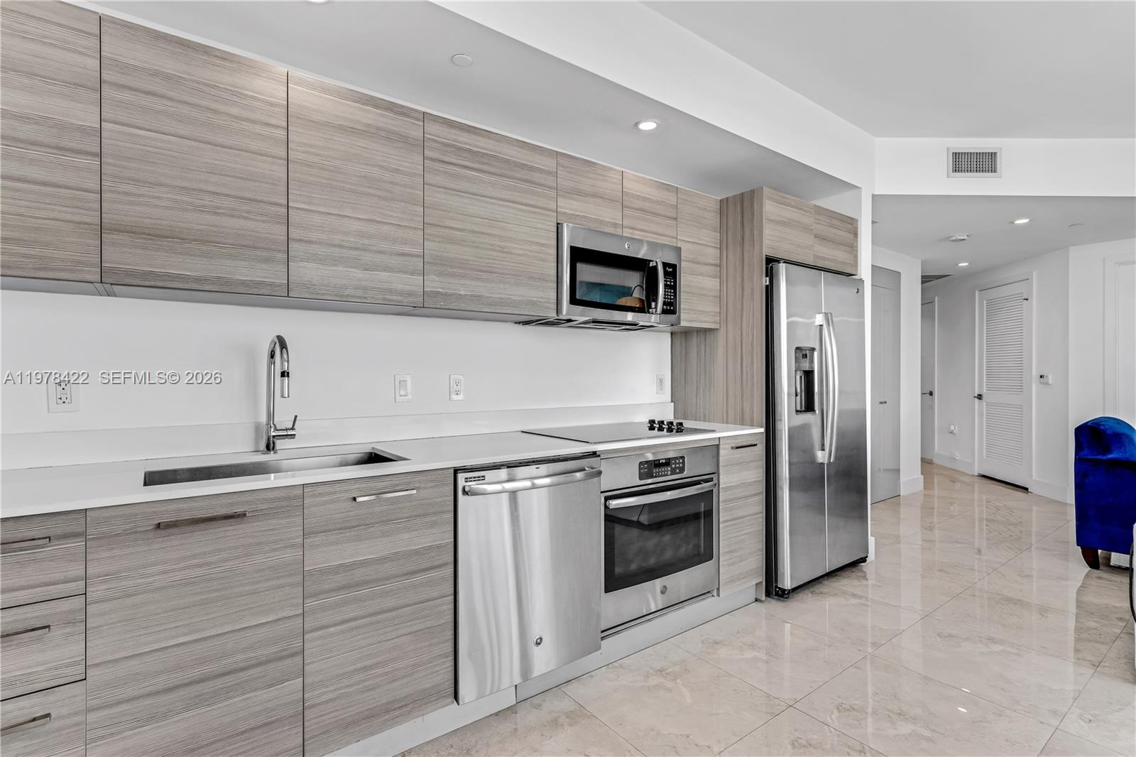 121 Northeast 34th Street, Unit 3116 Miami, FL 33137 - Photo 11 of 68