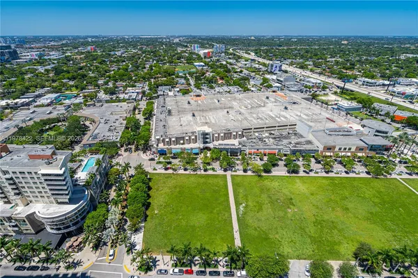 $3,700 | 121 Northeast 34th Street, Unit 3116, Miami, FL 33137