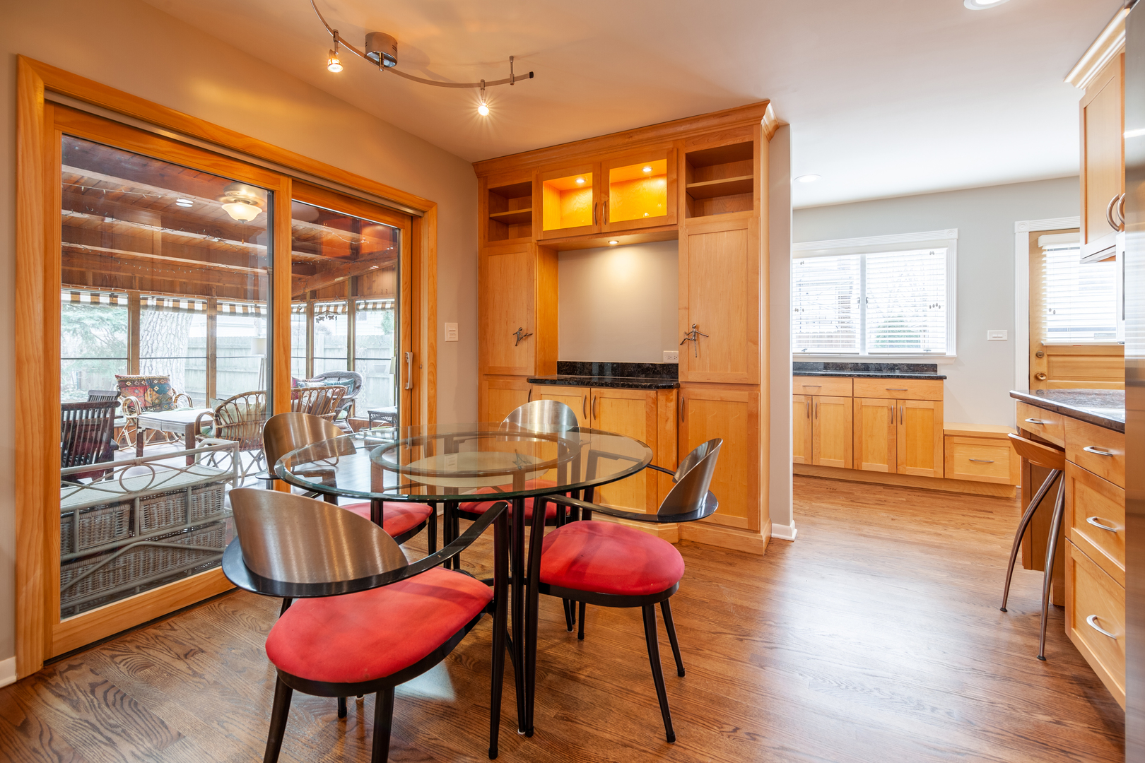 815 Hunter Road Glenview, IL 60025 - Photo 12 of 40
