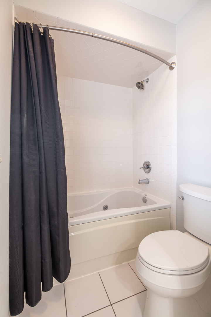 815 Hunter Road Glenview, IL 60025 - Photo 31 of 40