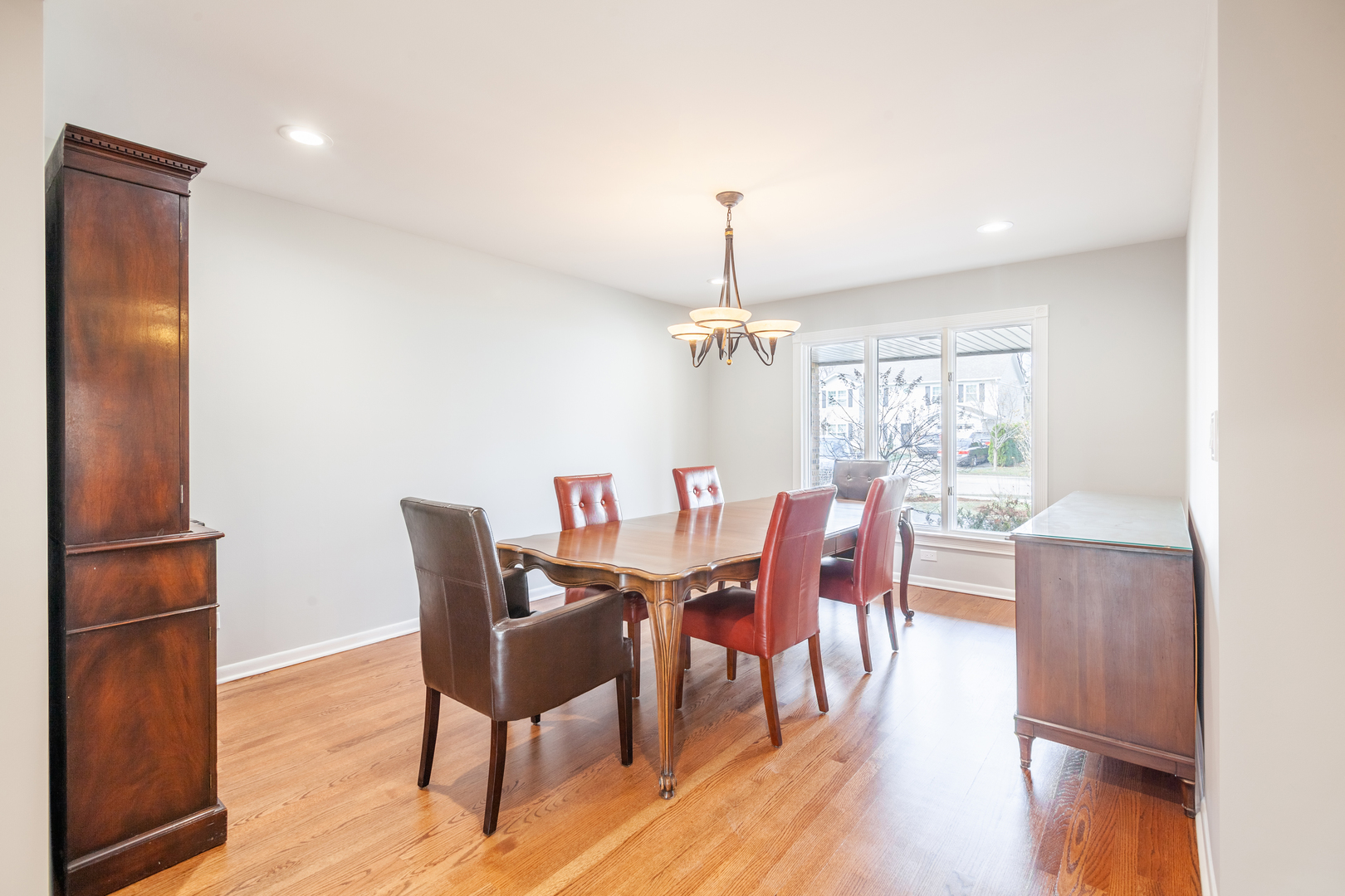 815 Hunter Road Glenview, IL 60025 - Photo 5 of 40