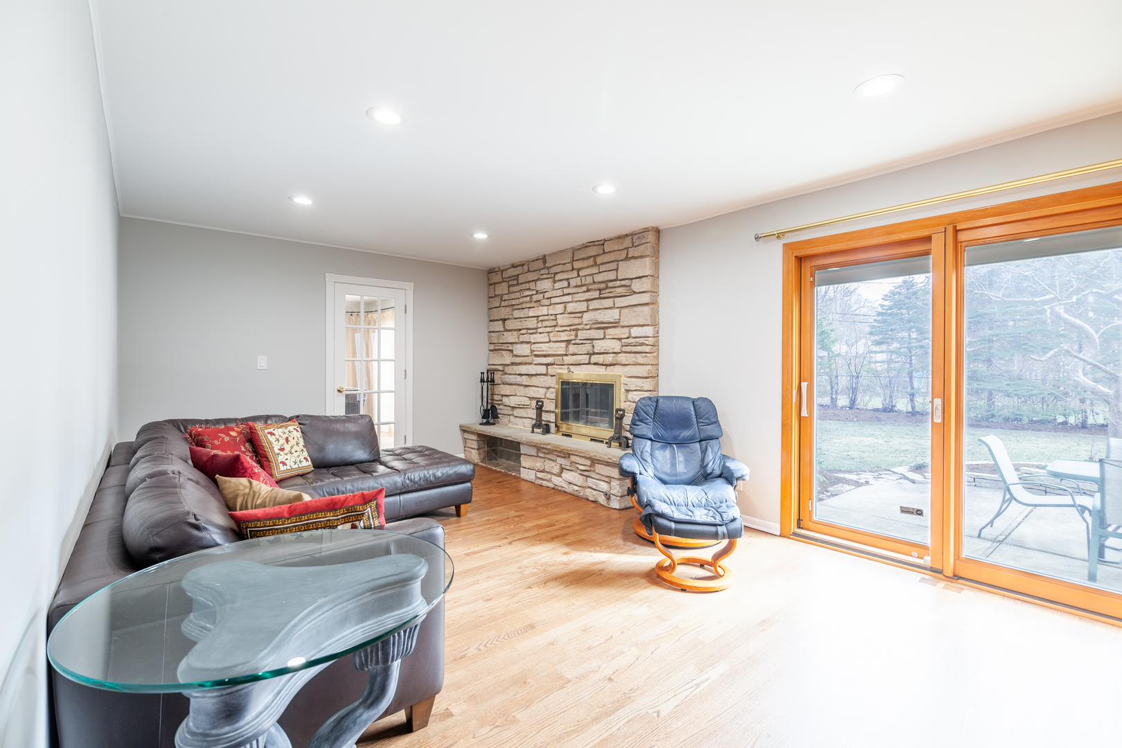 815 Hunter Road Glenview, IL 60025 - Photo 7 of 40