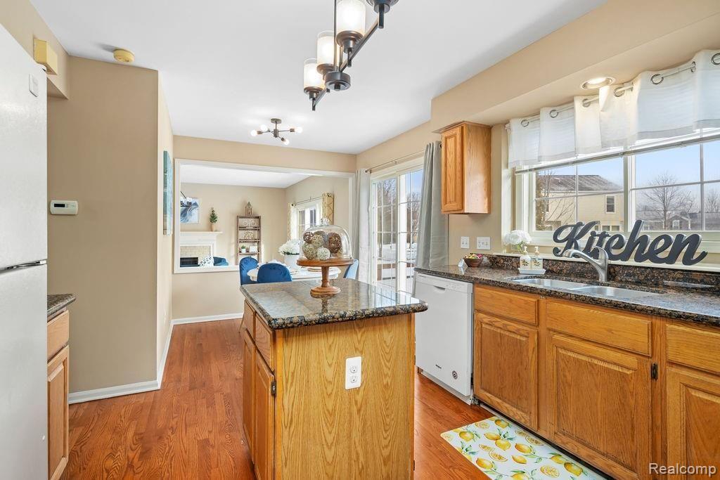 1562 Grandview Drive Rochester, MI 48306 - Photo 9 of 33