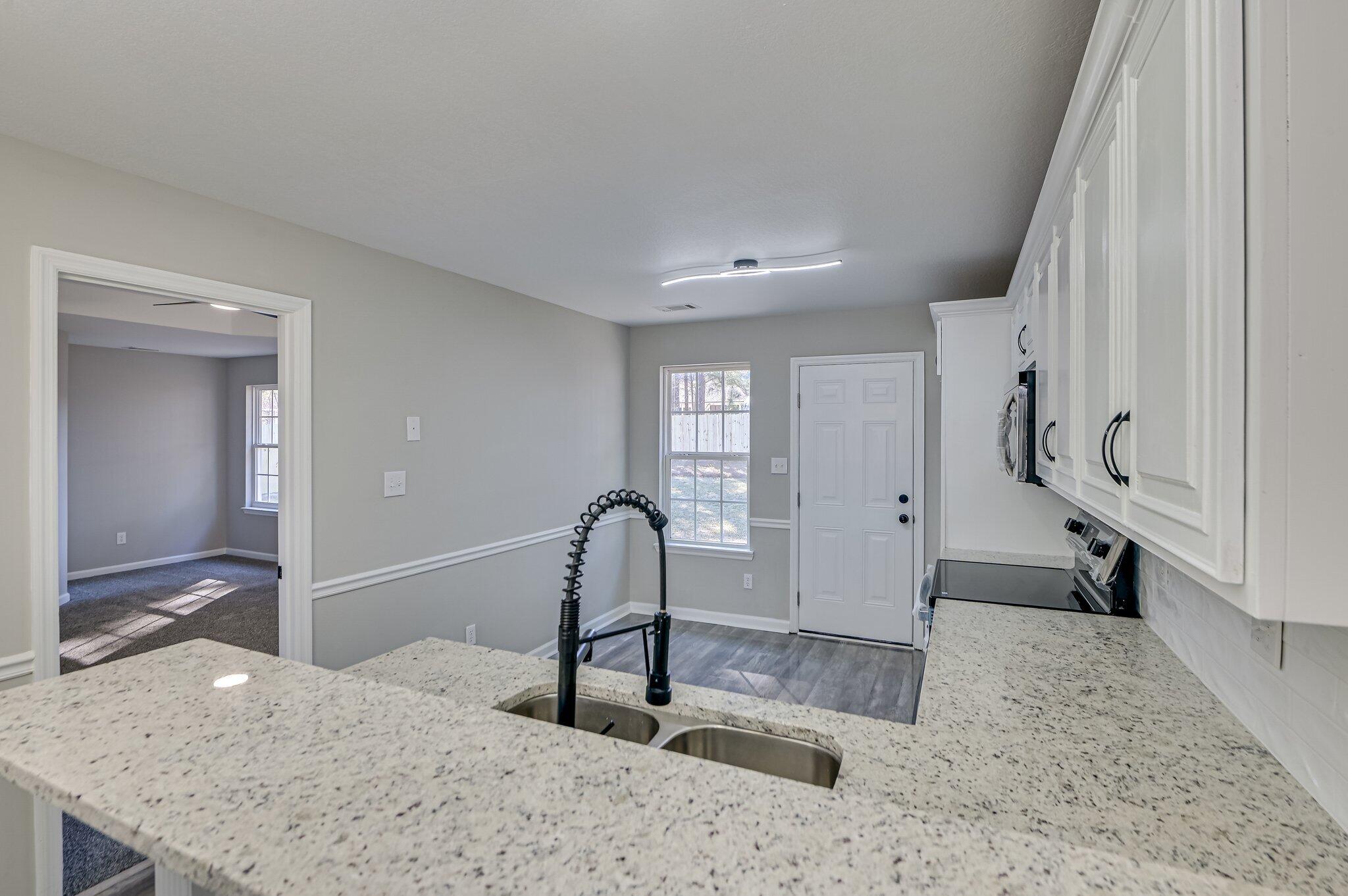 1138 Huntly Circle Thomson, GA 30824 - Photo 11 of 31 111 (16)