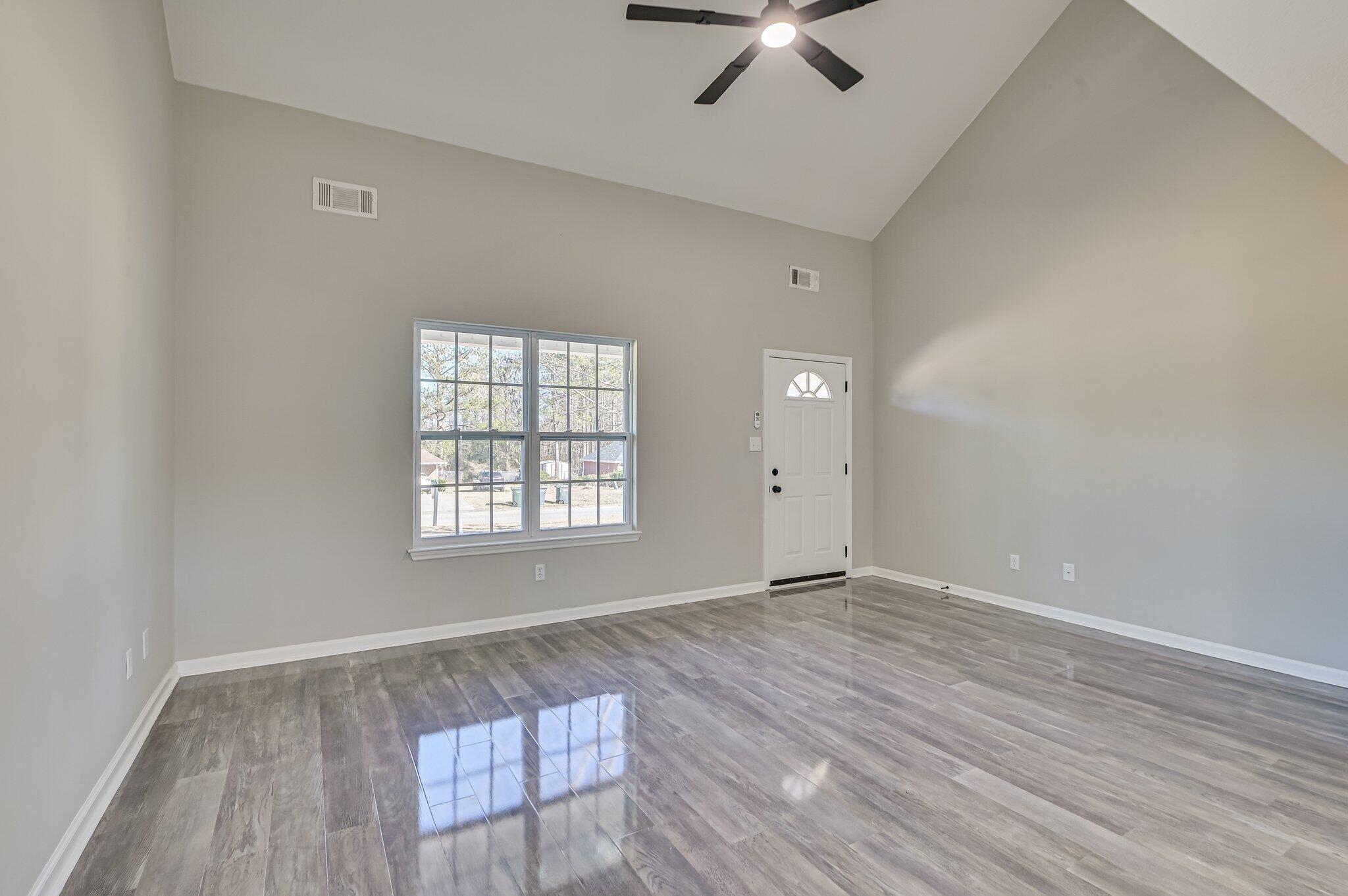 1138 Huntly Circle Thomson, GA 30824 - Photo 8 of 31 108 (17)