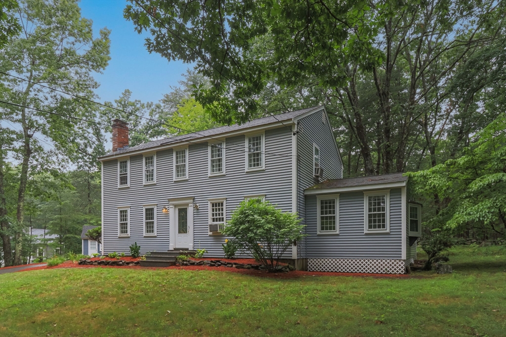 551 Old Dunstable Road Groton, MA 01450 - Photo 2 of 36
