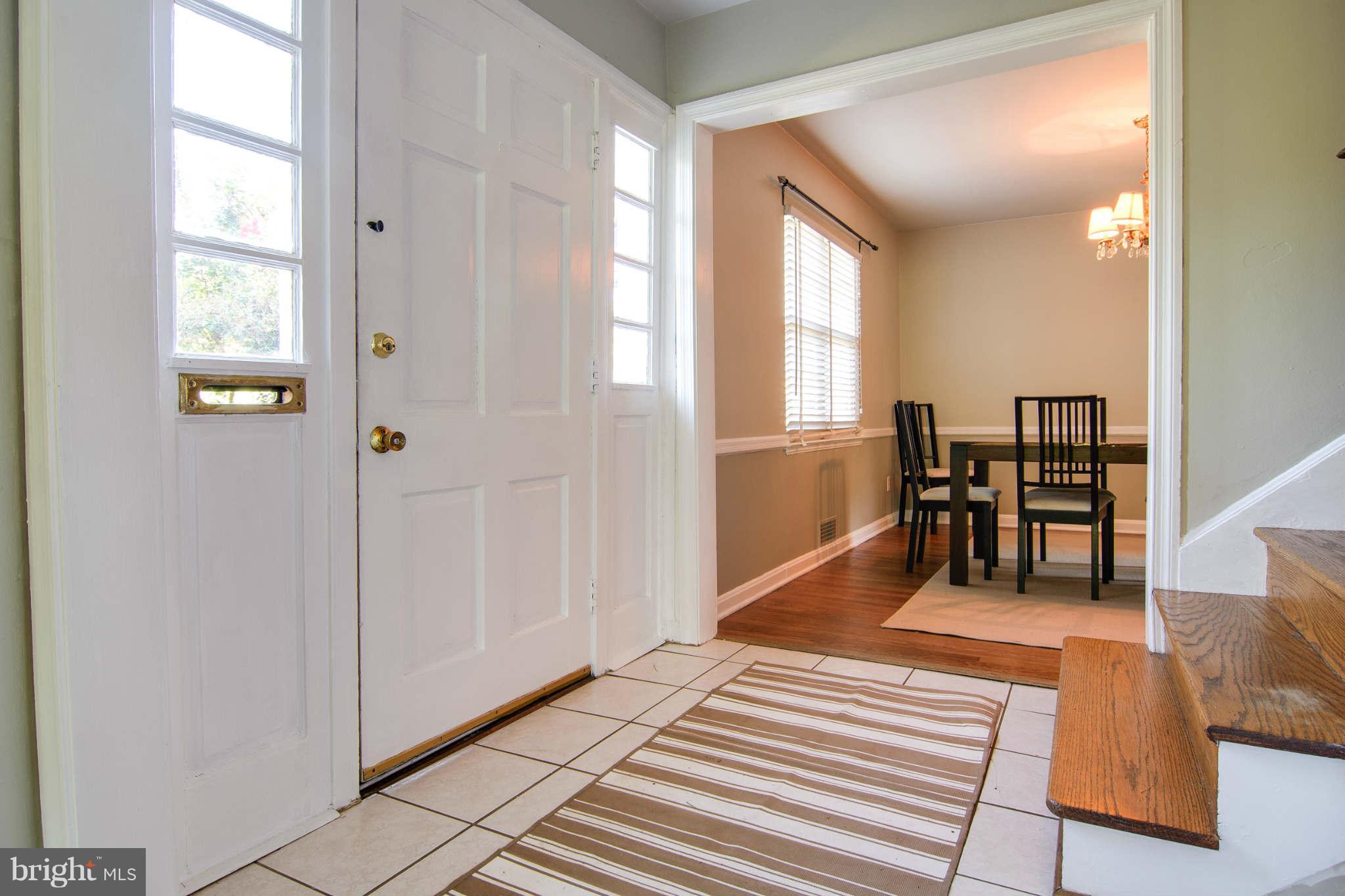 5808 Greenleaf Road Cheverly, MD 20785 - Photo 2 of 22 Foyer