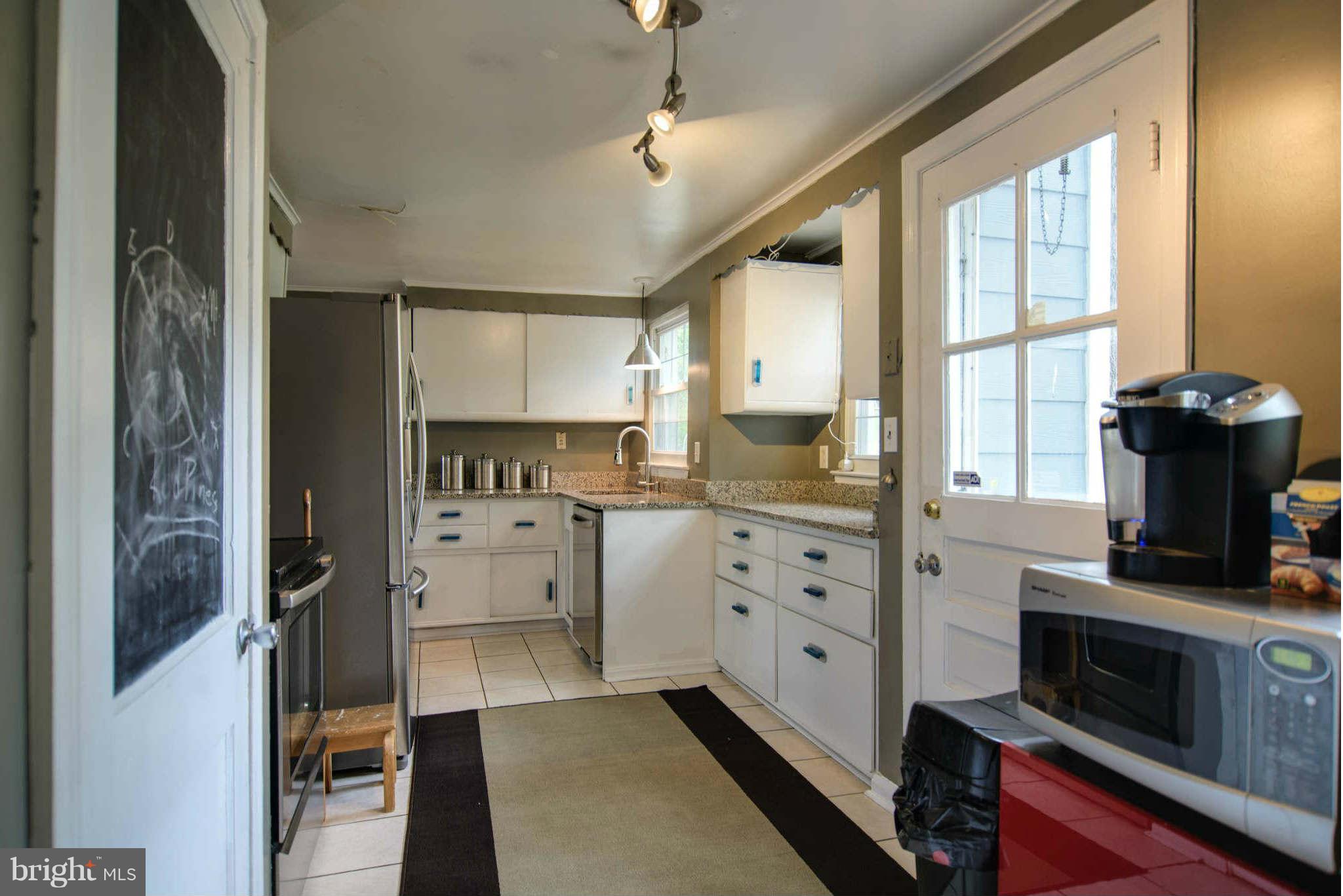 5808 Greenleaf Road Cheverly, MD 20785 - Photo 8 of 22 Kitchen