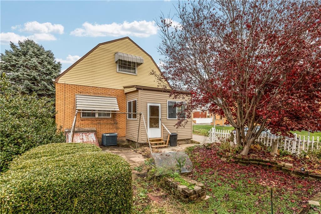 109 Helen Street McKees Rocks, PA 15136 - Photo 5 of 31 a view of a house with backyard
