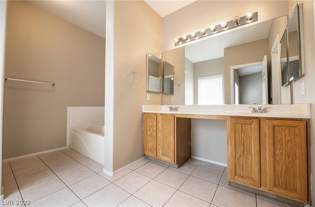 2052 Turquoise Ridge Street, Unit 104 Las Vegas, NV 89117 - Photo 19 of 35