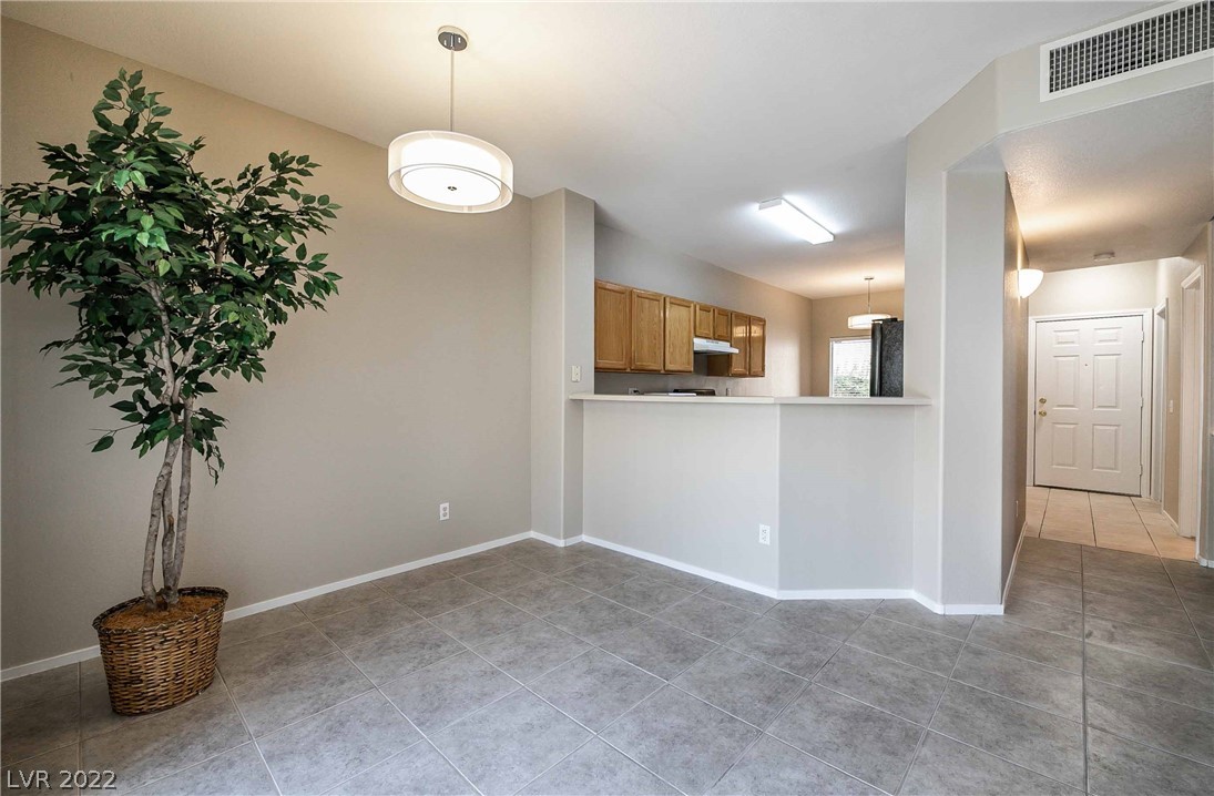 2052 Turquoise Ridge Street, Unit 104 Las Vegas, NV 89117 - Photo 5 of 35