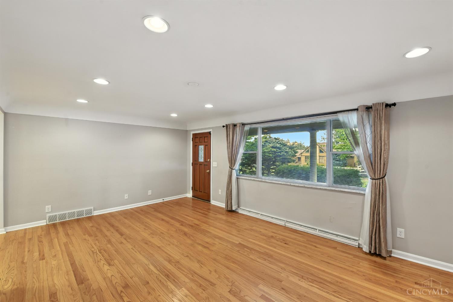 6980 Weiss Road Cincinnati, OH 45247 - Photo 10 of 40