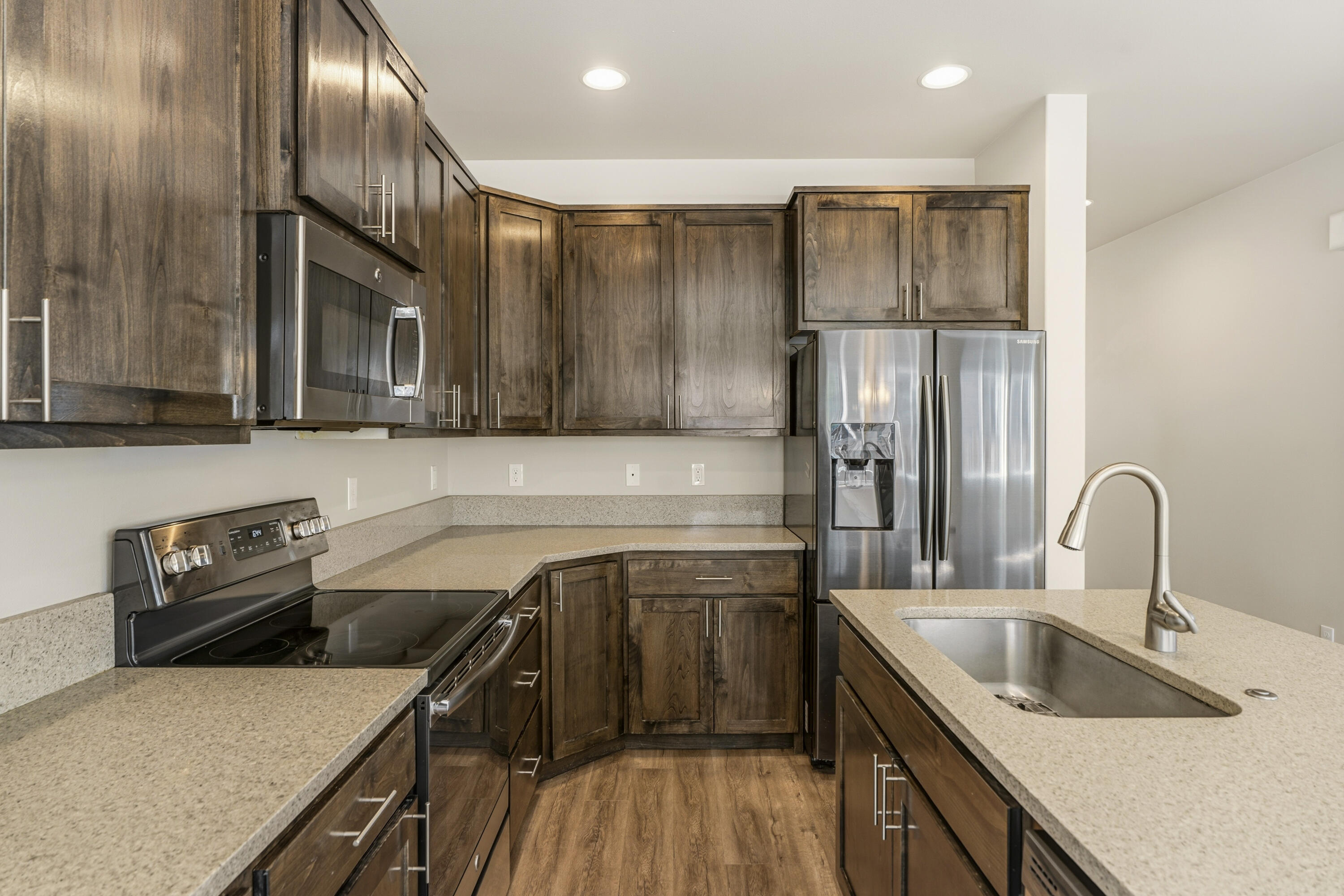 20431 Cider Court Bend, OR 97702 - Photo 20 of 43 15-Kitchen
