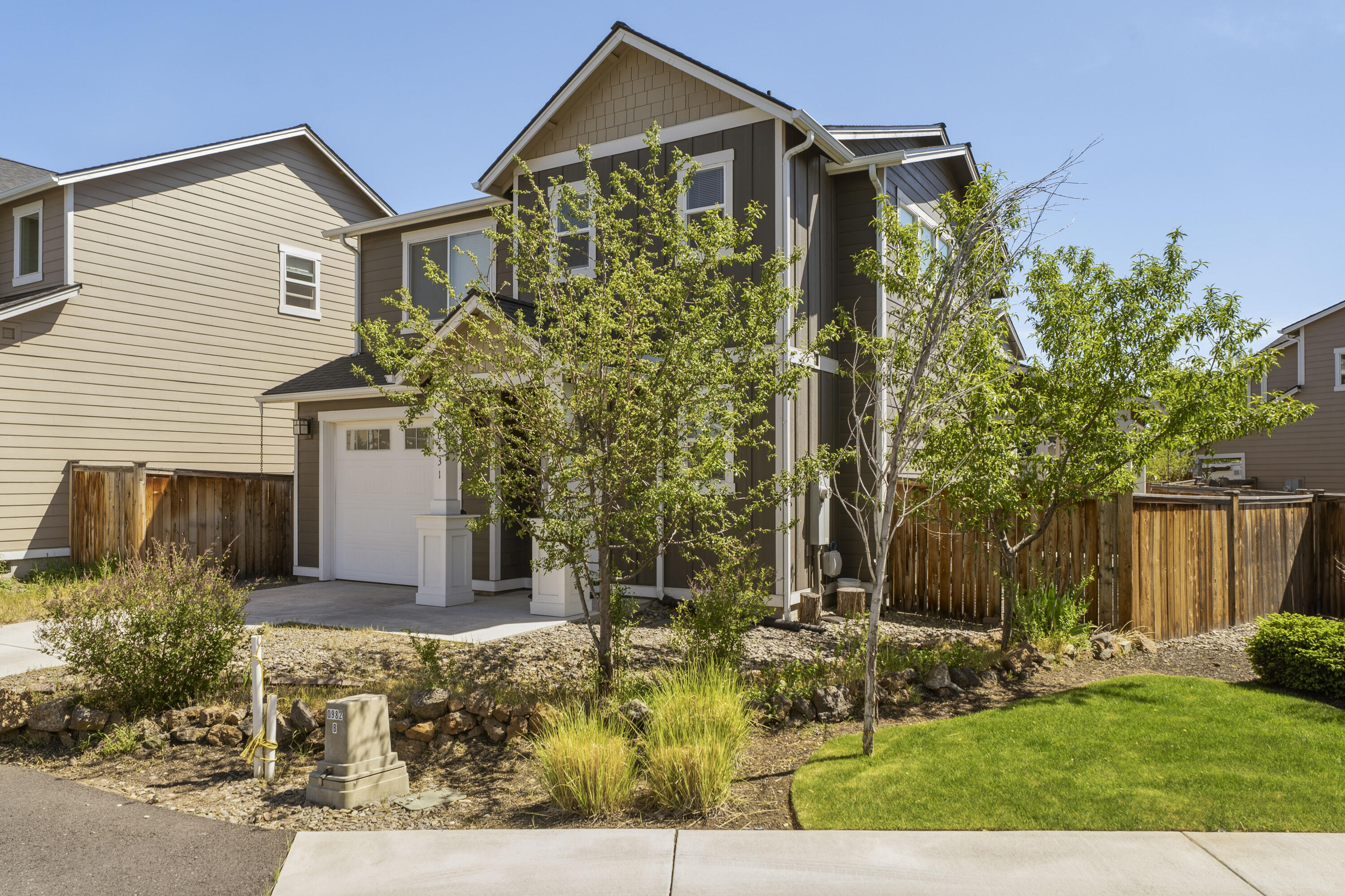 20431 Cider Court Bend, OR 97702 - Photo 3 of 43 03-Exterior
