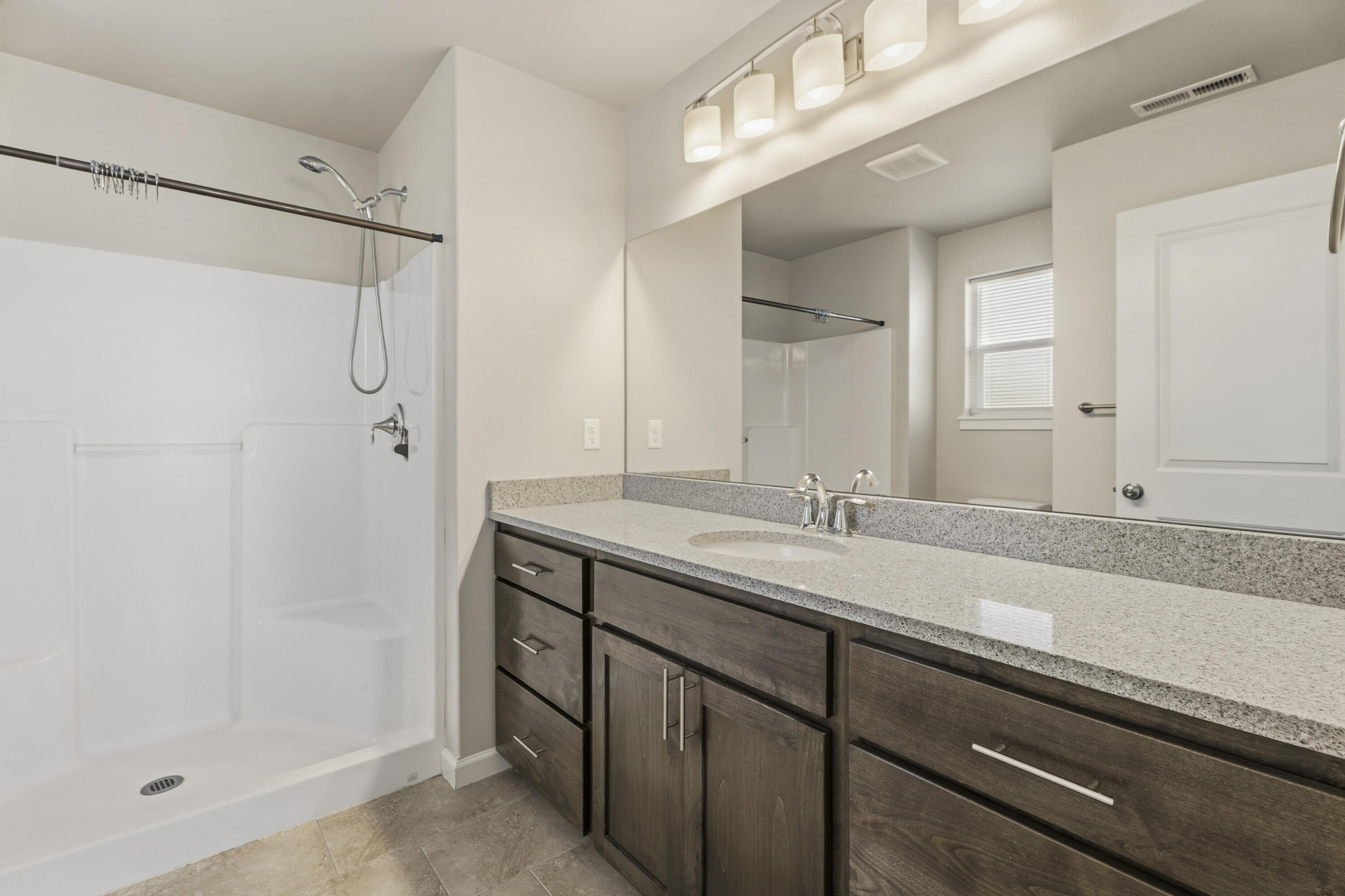 20431 Cider Court Bend, OR 97702 - Photo 41 of 43 22-Bathroom